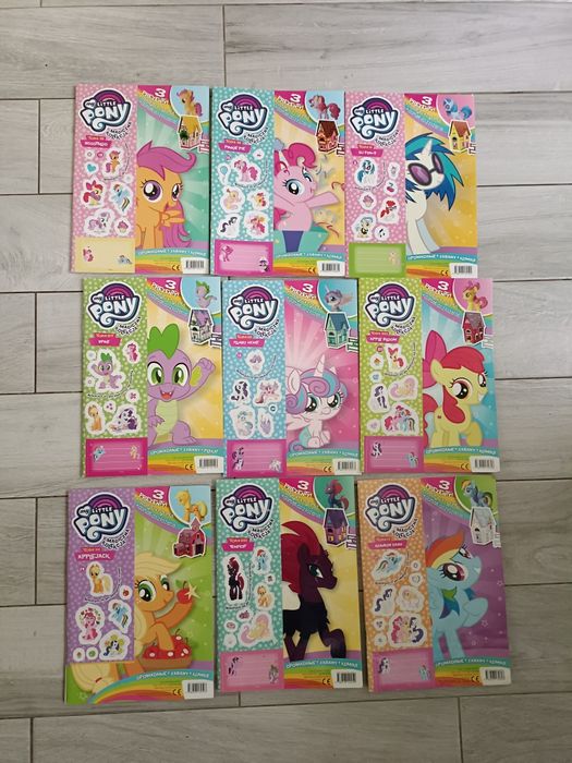 Zestaw magazynów My Little Pony 9 sztuk naklejki domki gazeta MLP