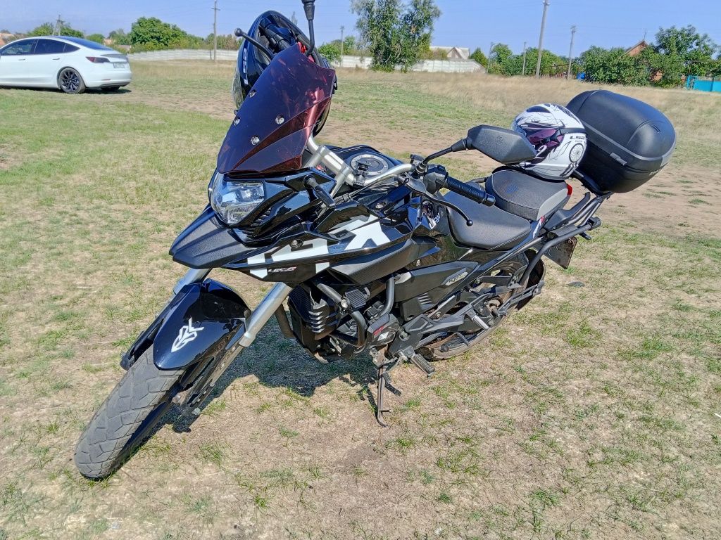 Мотоцикл Lifan KPT 200