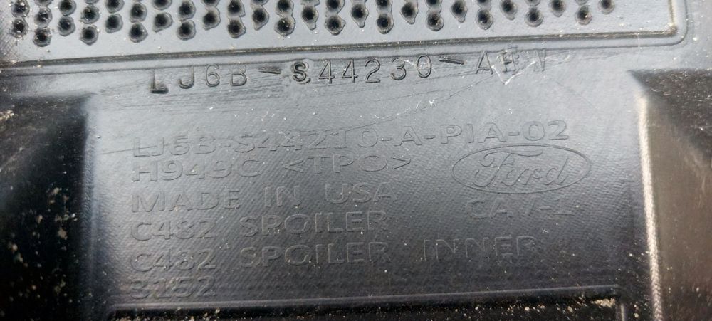 Спойлер дверцят багажника Ford Escape MK4 USA 2020-2023 LJ6Z7844210ALP