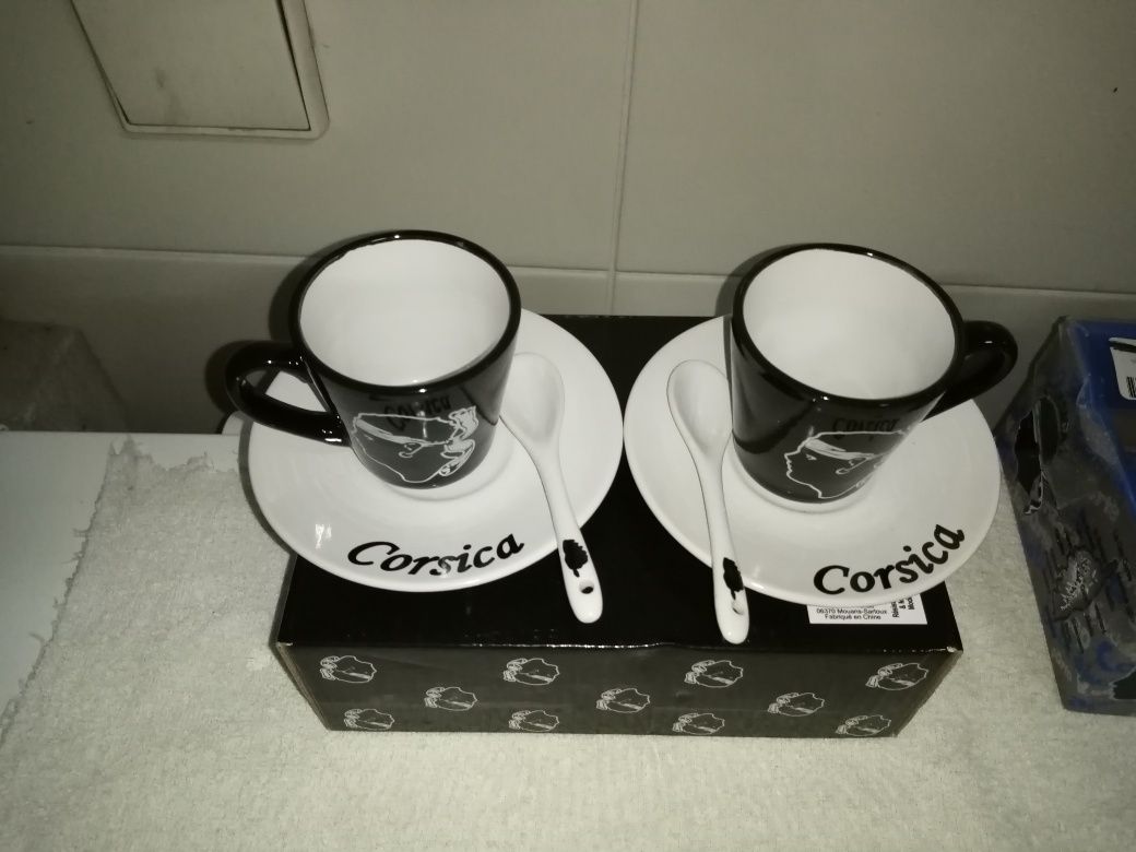 Chávenas de café corsica