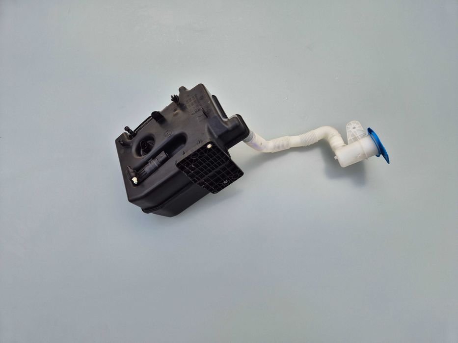 Zbiorniczek Płynu Spryskiwaczy Pompki BiXenon Skoda Superb II LIFT A3