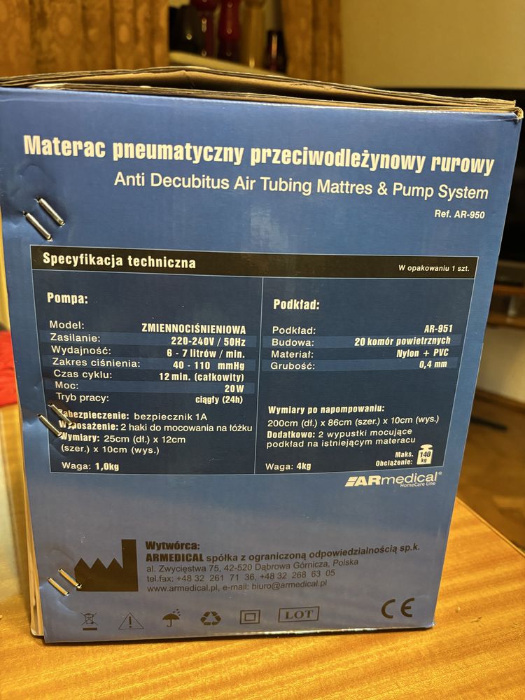 Materac pneumatyczny przeciwodleżynowy rurowy+pompa.Zestaw. Jak nowy!