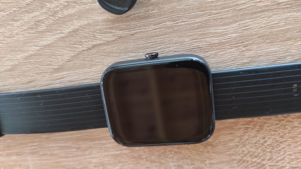 Smartwatch Amazfit BIP 3pro, z GPS, na gwarancji stan bardzo dobry