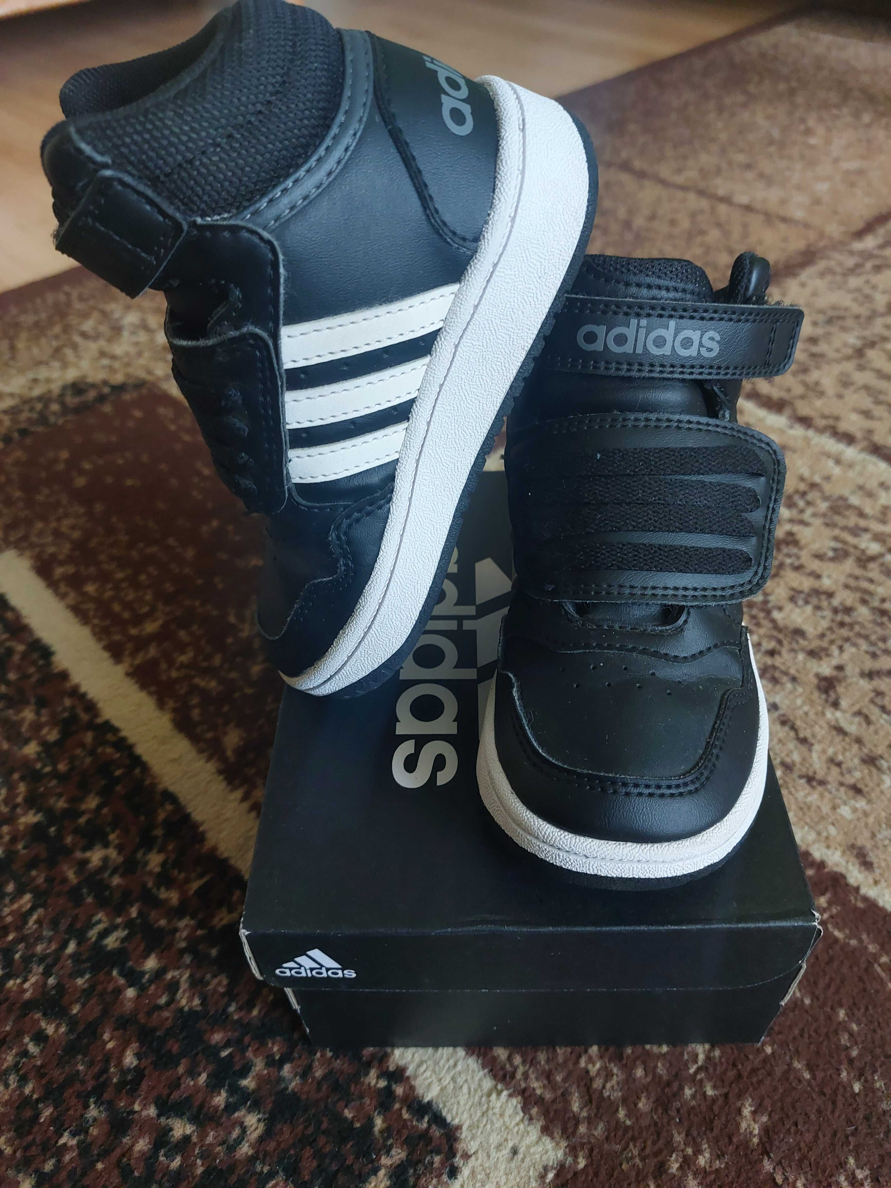 Orginalne Adidas