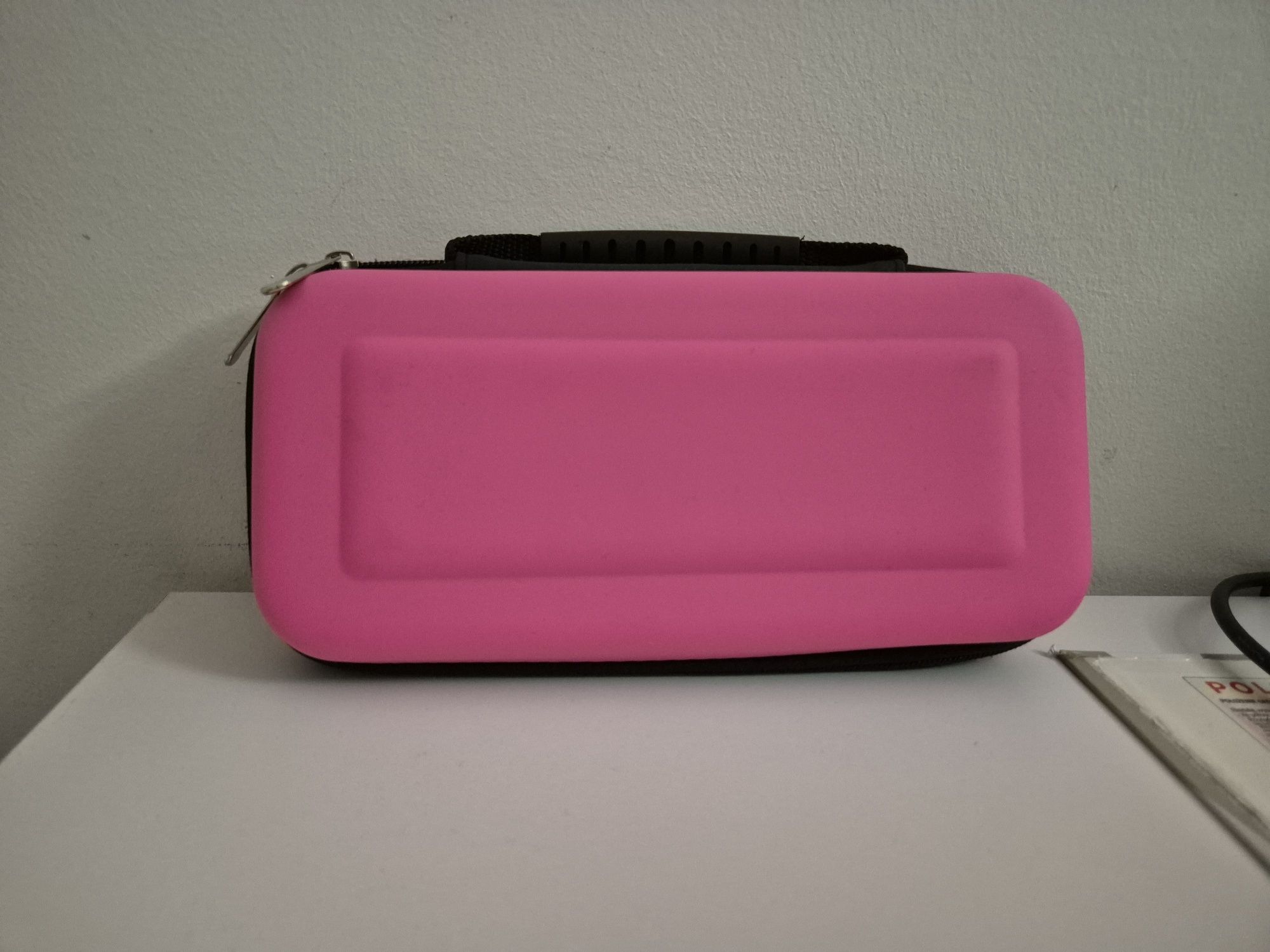 Nintendo Switch +Joy - Con + 3 gry +etui