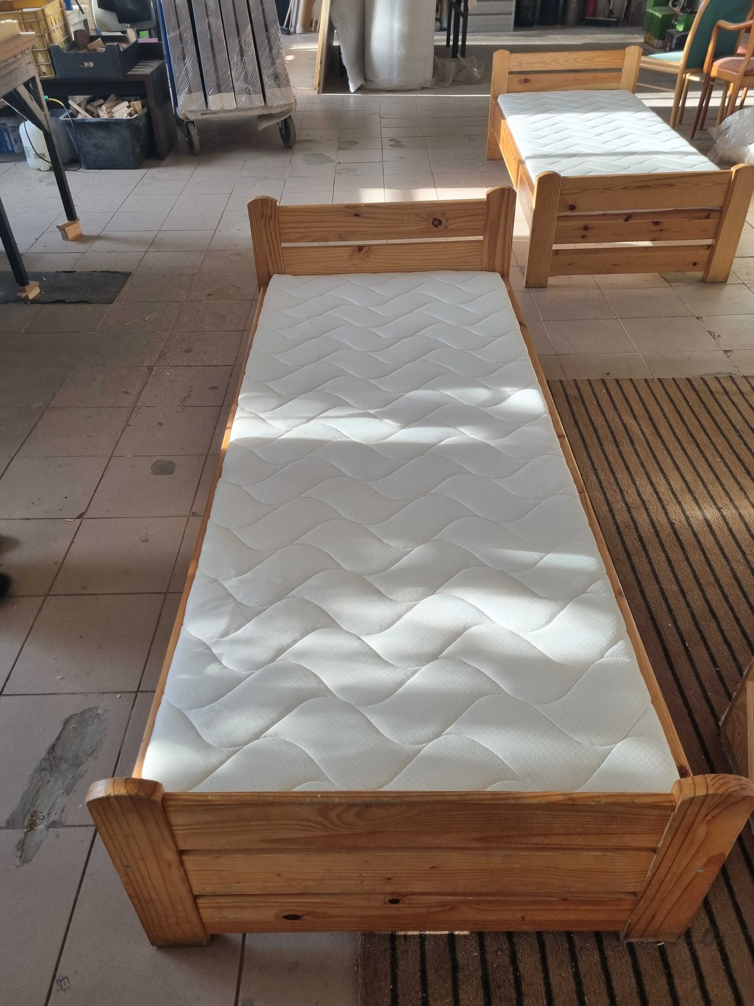 Łóżka sosnowe 80/200 z nowym materacem piankowym H-8cm 100Szt.