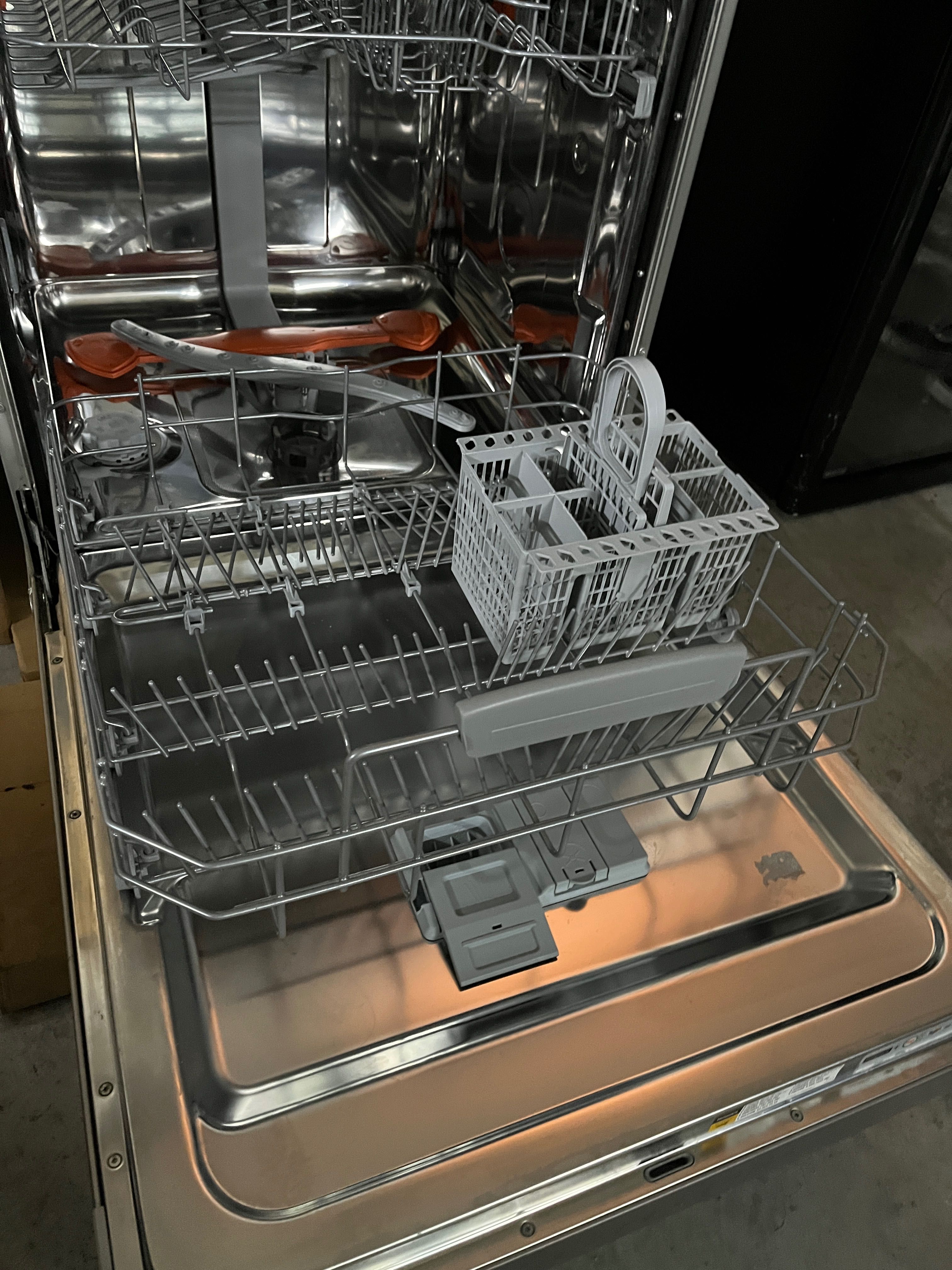 Máquina de Lavar Loiça Hotpoint HFC 3C32 WX