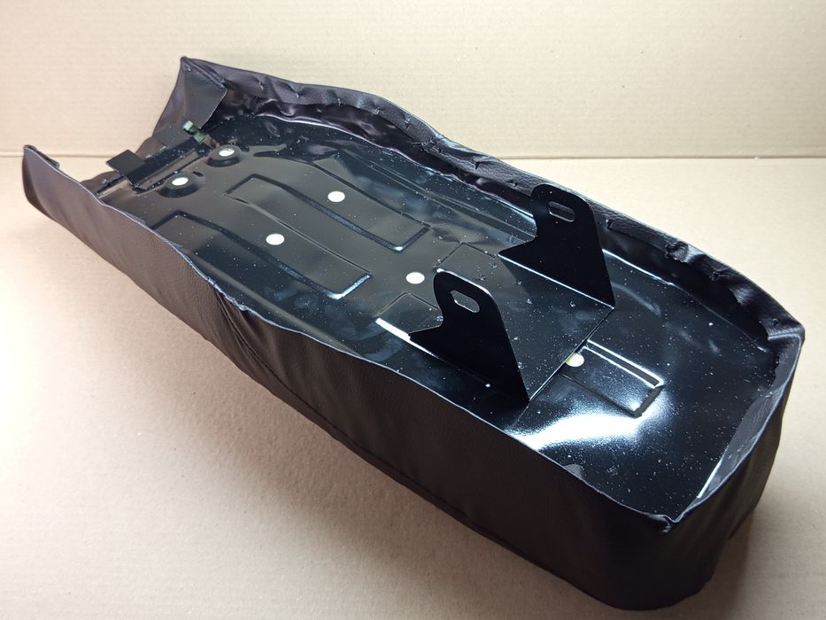 Сидіння мопеда Альфа на металевій основі