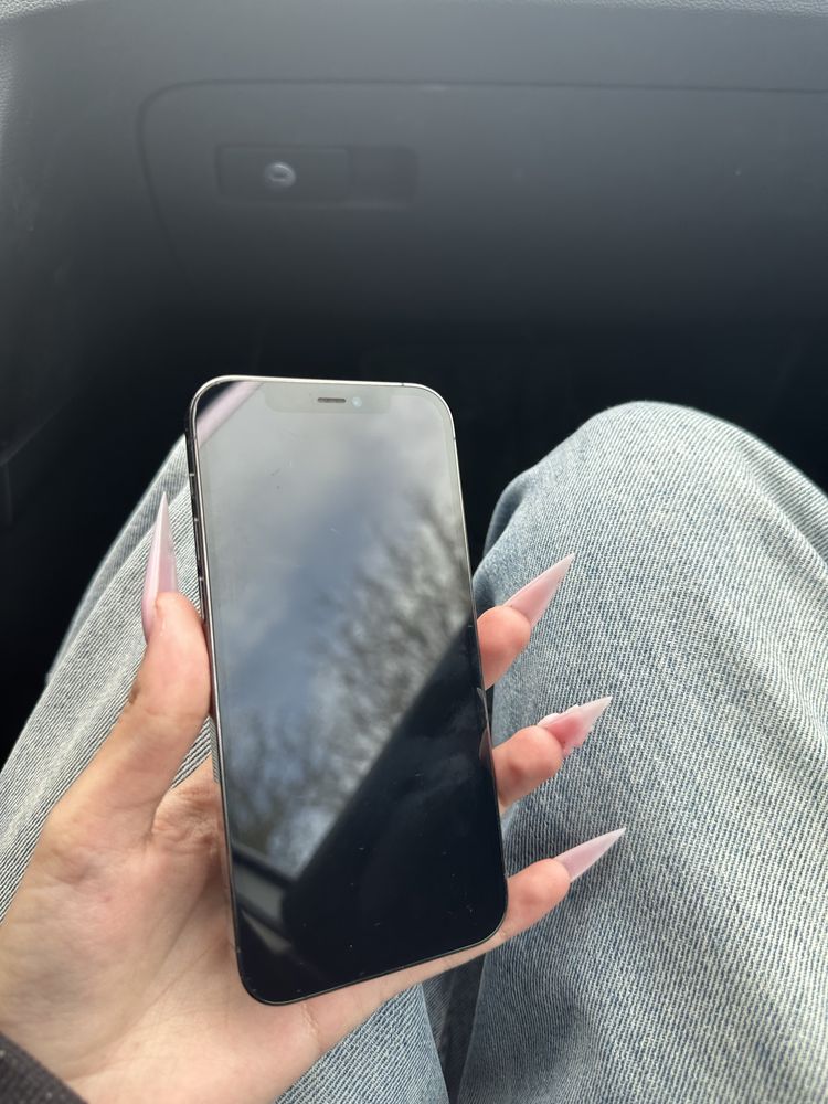 iphone 12 pro używany