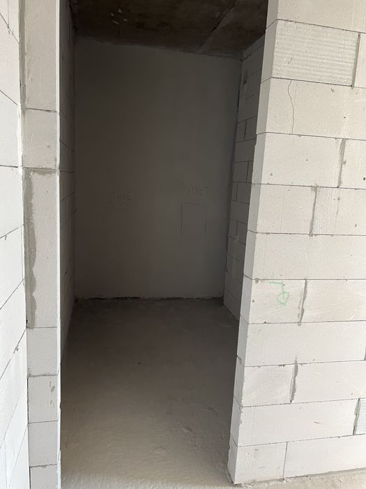 ЖК Манхеттен 73 м2 кухня студія 25м2