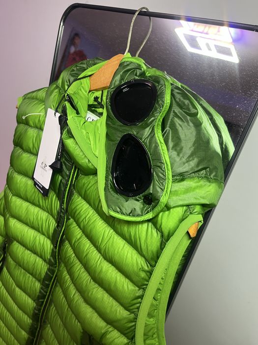 Жилетка, безрукавка cp.company stone island