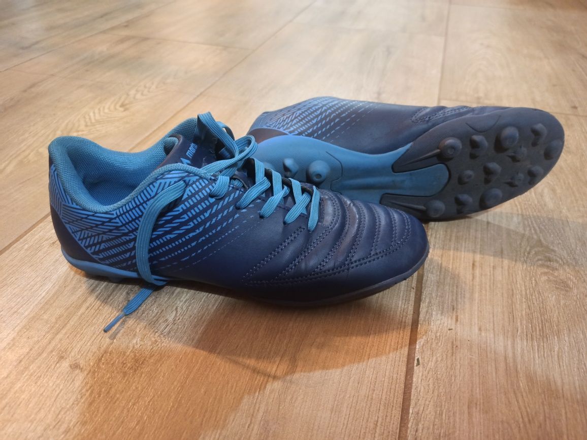 Korki buty do piłki nożnej R. 38
