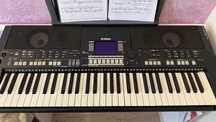 Продам синтезатор Yamaha psr-s550