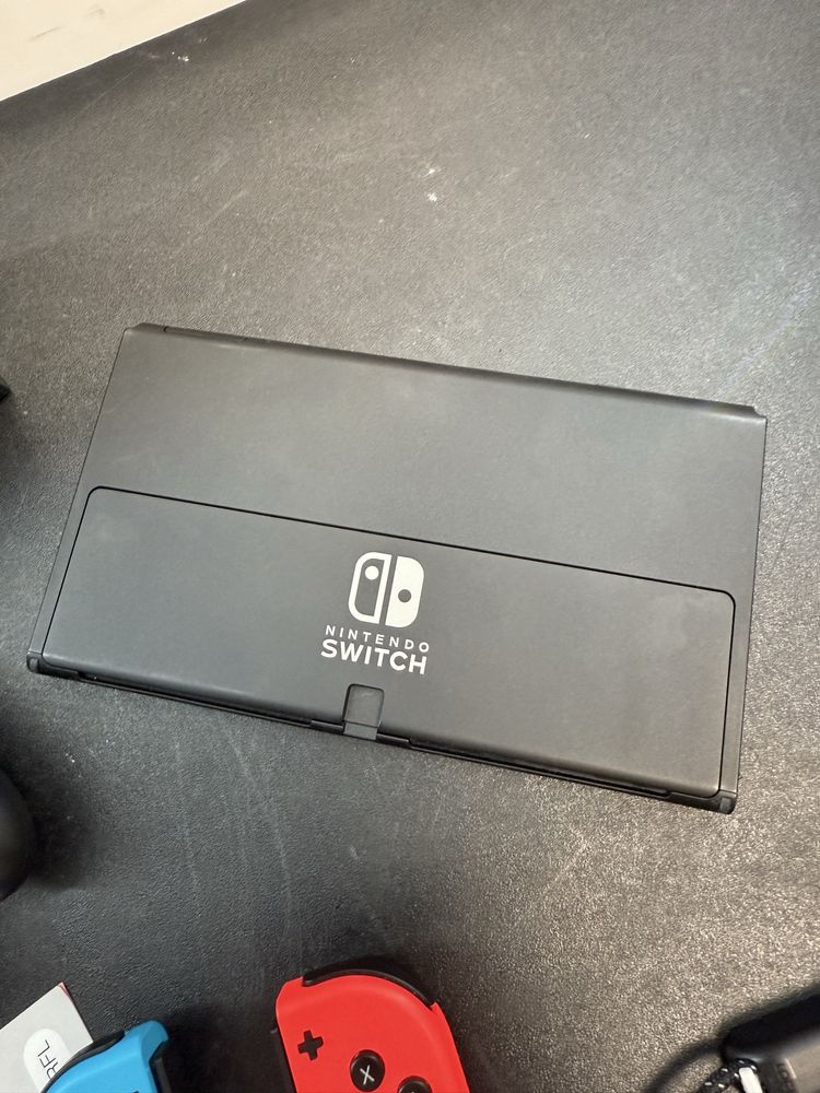 Konsola Nintendo Switch OLED, Komplet, idealny stan