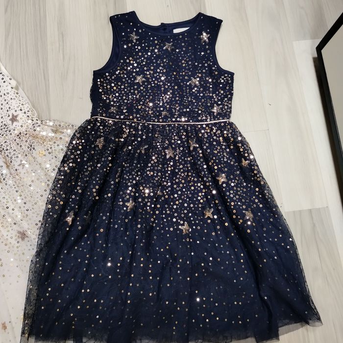 Нарядные платья для девочки 128-135