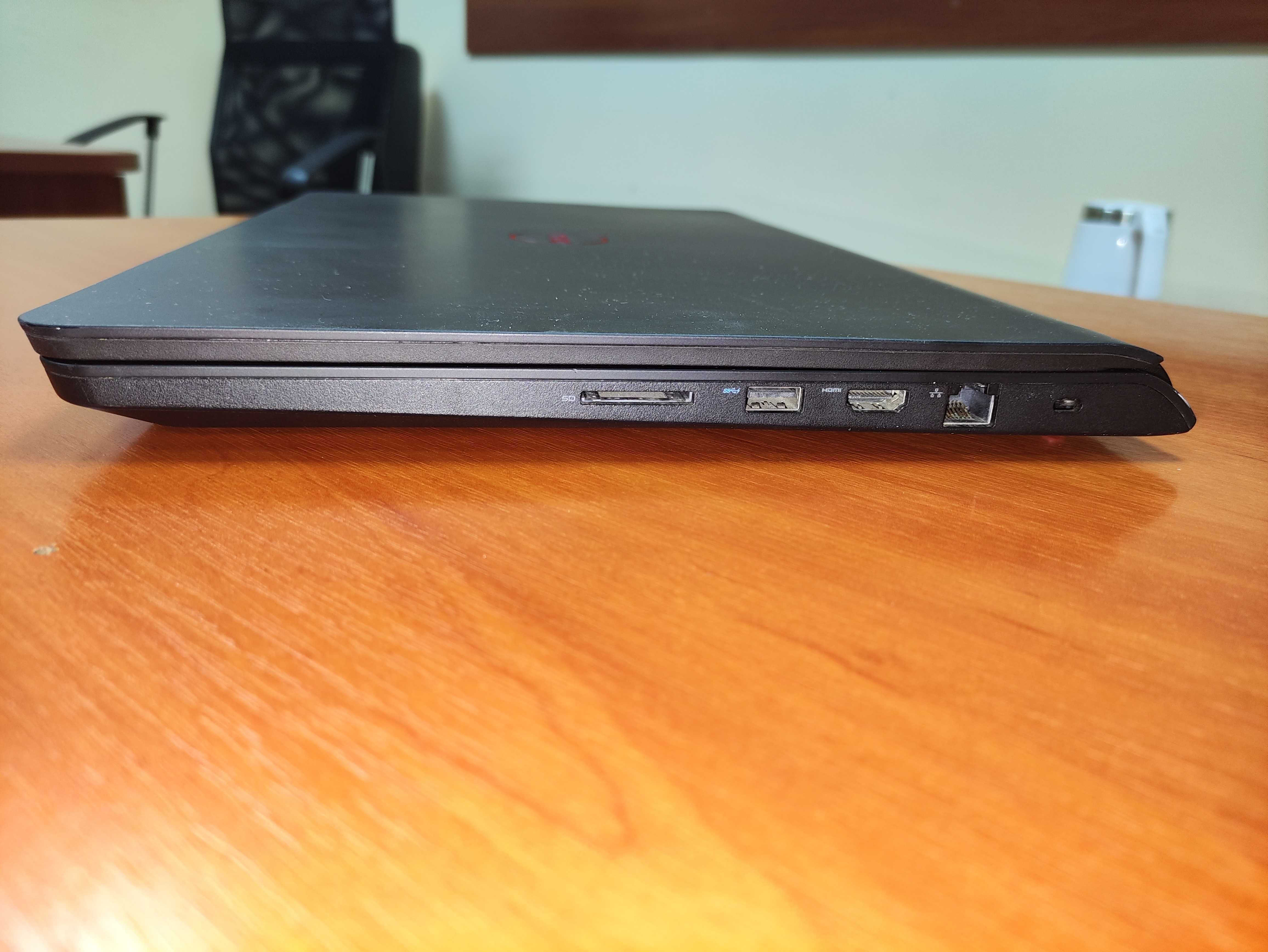 ігровий ноутбук Dell Inspiron 5577 FullHD/7300HQ/GTX 1050 4/16/256+1Tb