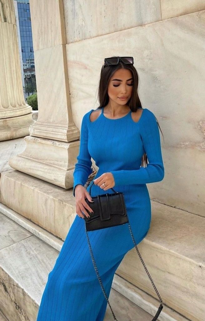 ZARA prążkowana niebieska sukienka wycięcia na ramionach HIT blogerska