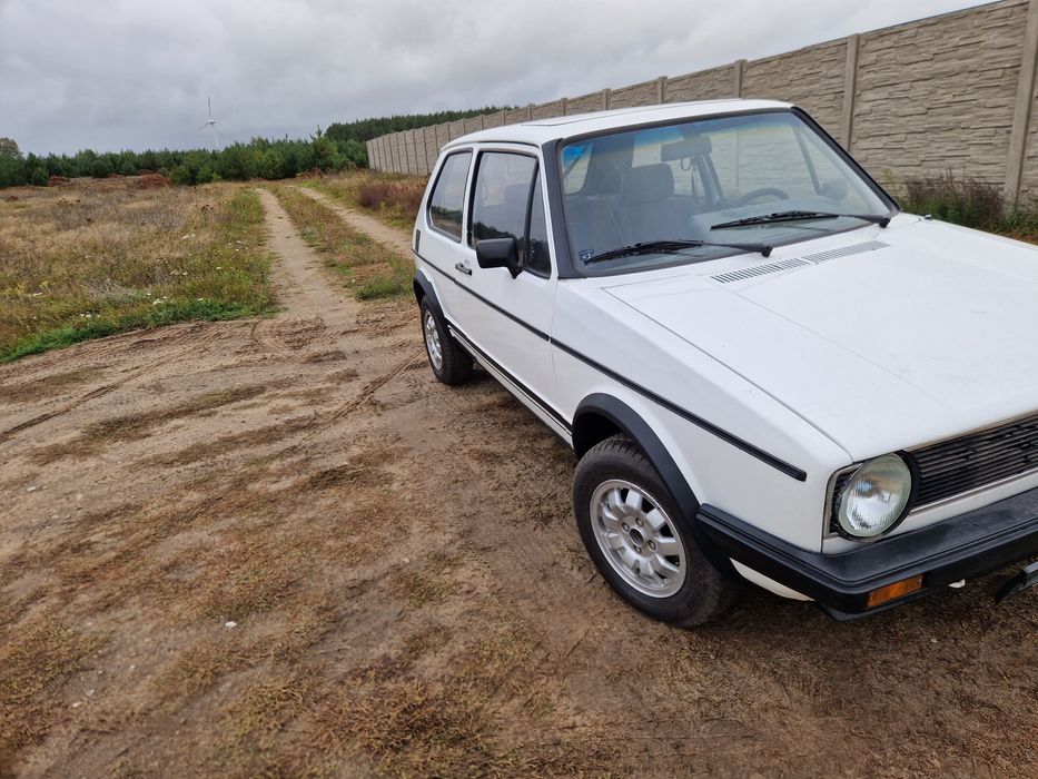 Volkswagen golf I