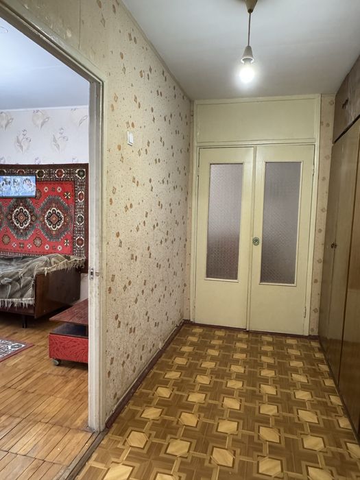 Продаж просторої світло 3к кв на Кузнєцова (Корищенко)
