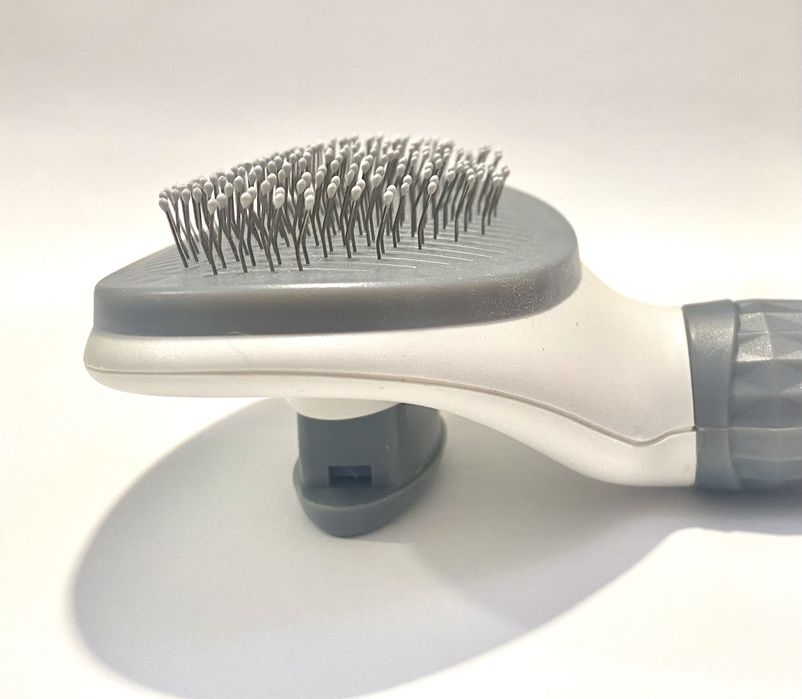 Щітка для грумінгу, для вичісування шерсті улюбленців