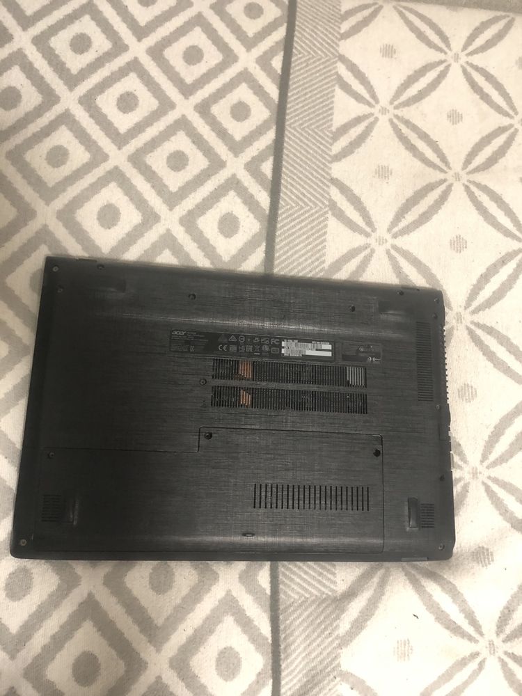 Ноутбук Acer Aspire E5-576