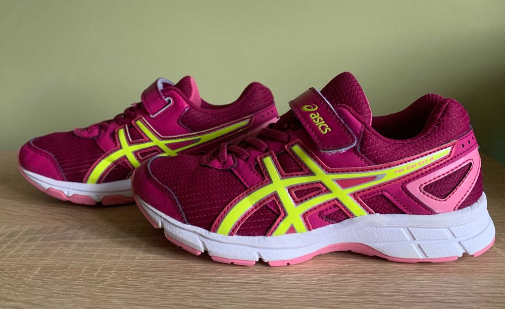 Детские кроссовки Adidas Nike Asics Jordan