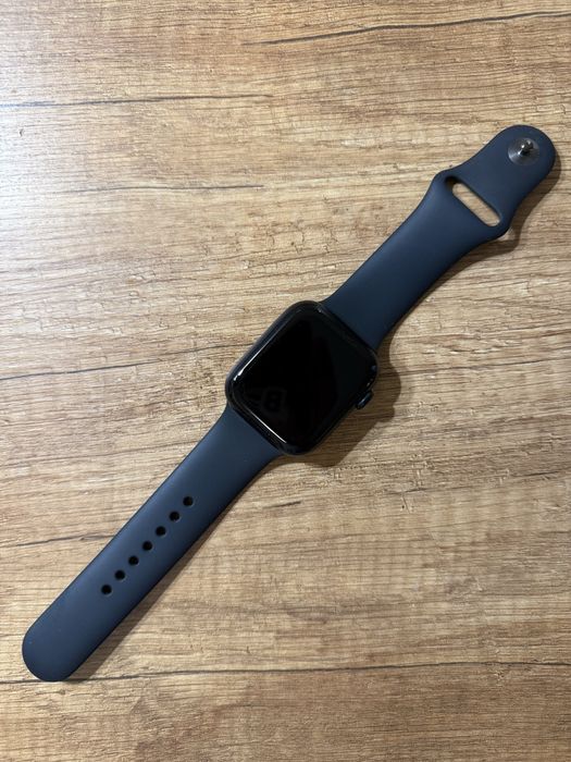 Apple Watch 8 45mm GPS + Cellular Aluminium Midnight