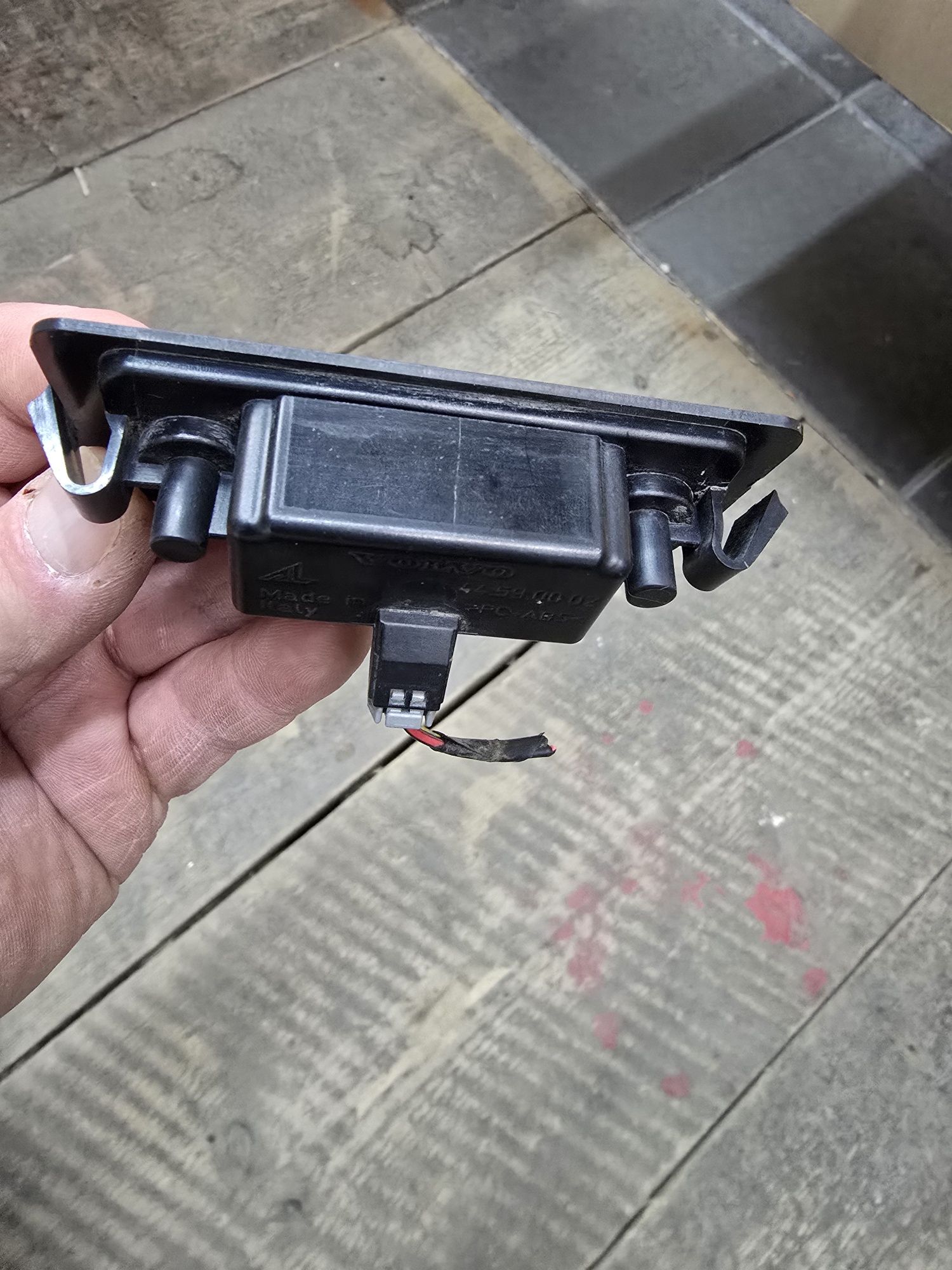 Lampka oświetlenia tablicy rejestracyjnej volvo C30 NR 1