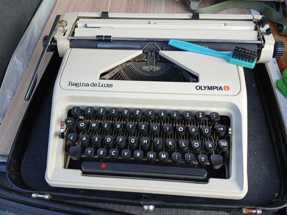 Maszyna do pisania Olimpia - Regina de Luxe