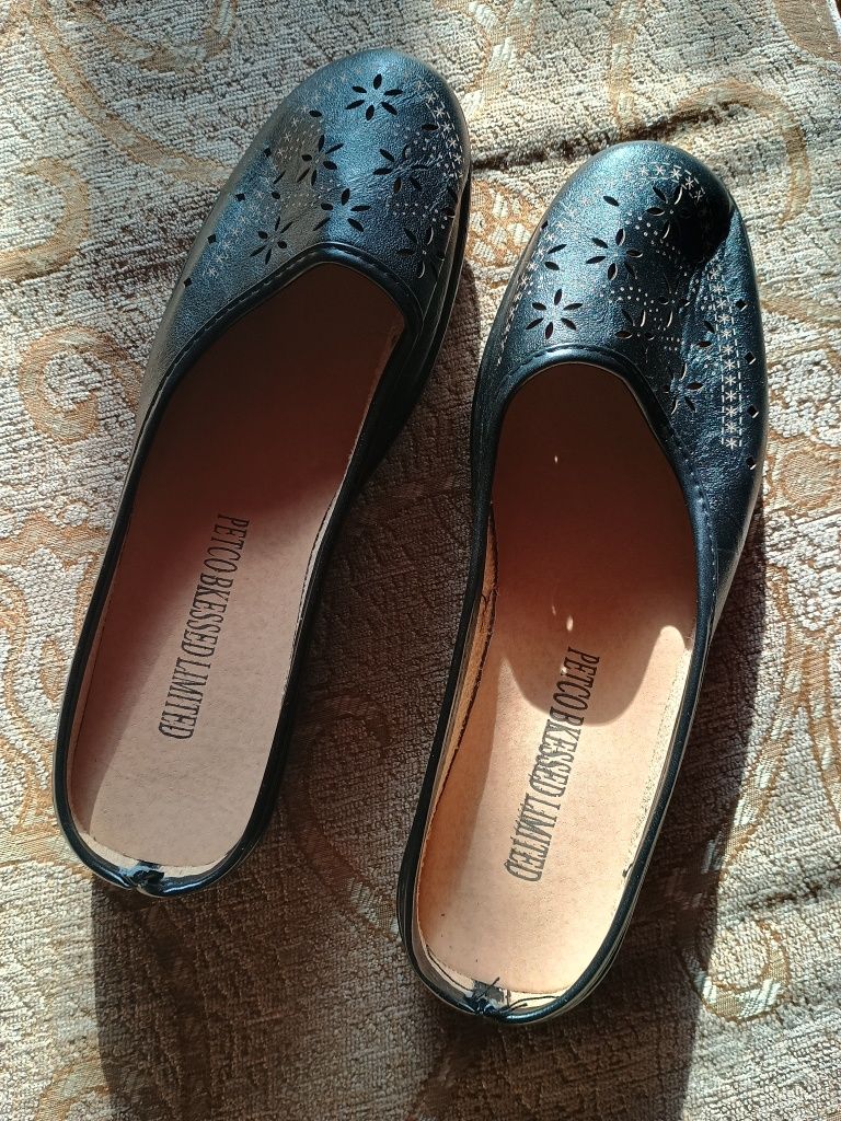 Nowe klapki damskie 37 pantofelek