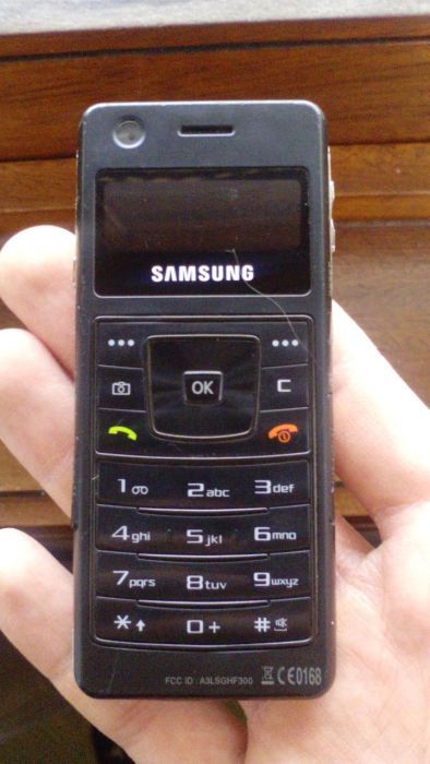 Telemóvel Samsung e mp4