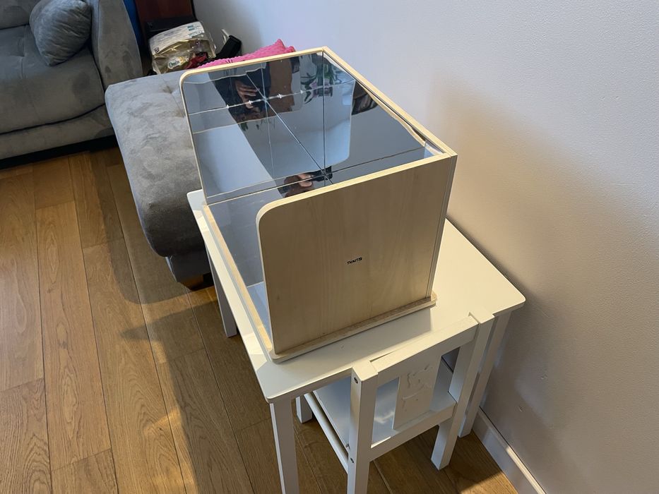 Sensoryczne lustro odkrywcy TickiT