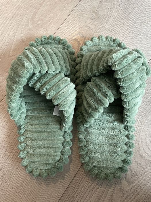 Kapcie laczki rozmiar 37 nowe