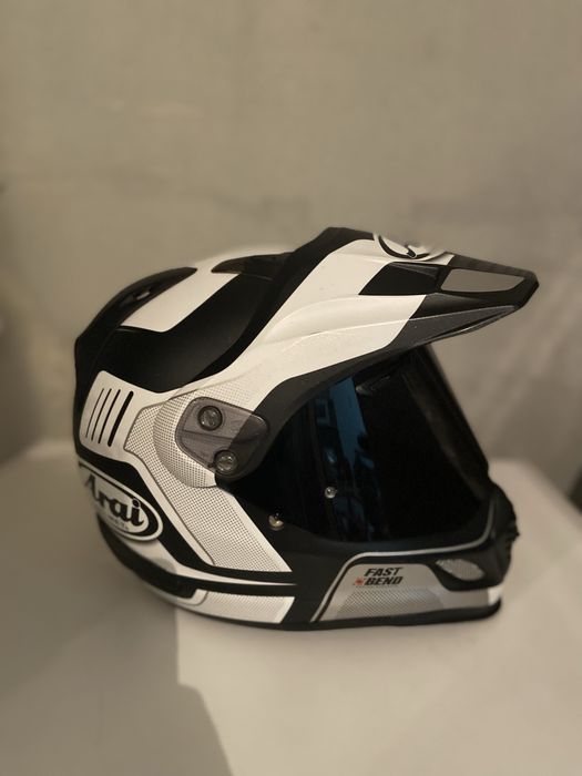 Capacete Arai Tour X4 com Intercomunicador