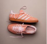 ie2946 Оригінал! нові жіночі кеди adidas gazelle indoor peach w