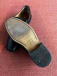 Sapatos de homem, pretos, pele, sola couro, tamanho 41.