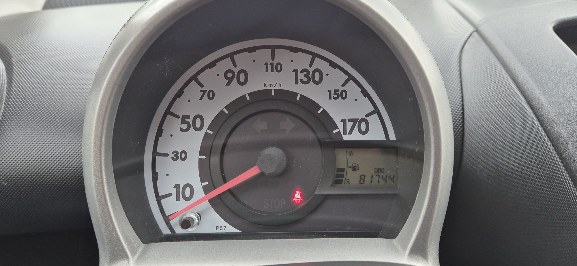 Toyota Aygo 1.0 5 Portas AC  de 2013 APENAS 81.000KM