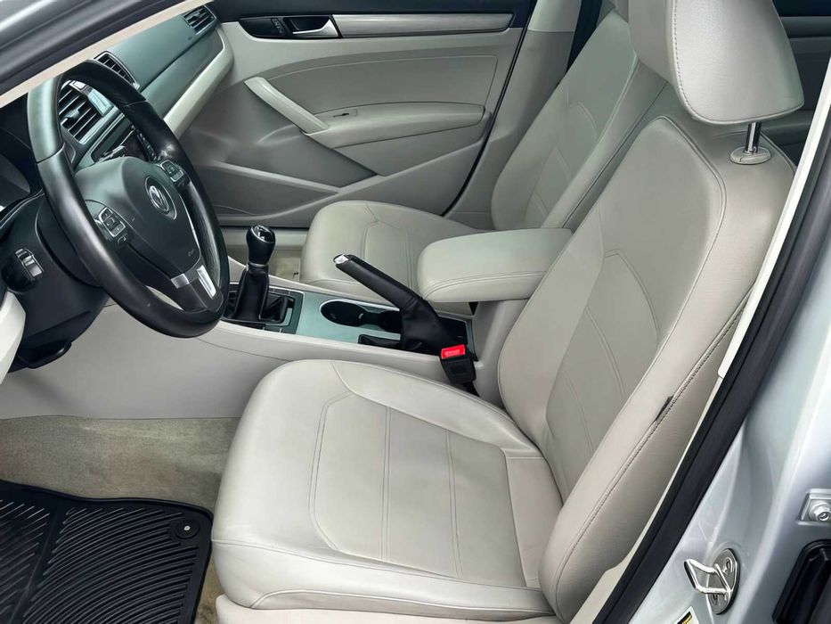 Volkswagen Passat      2015