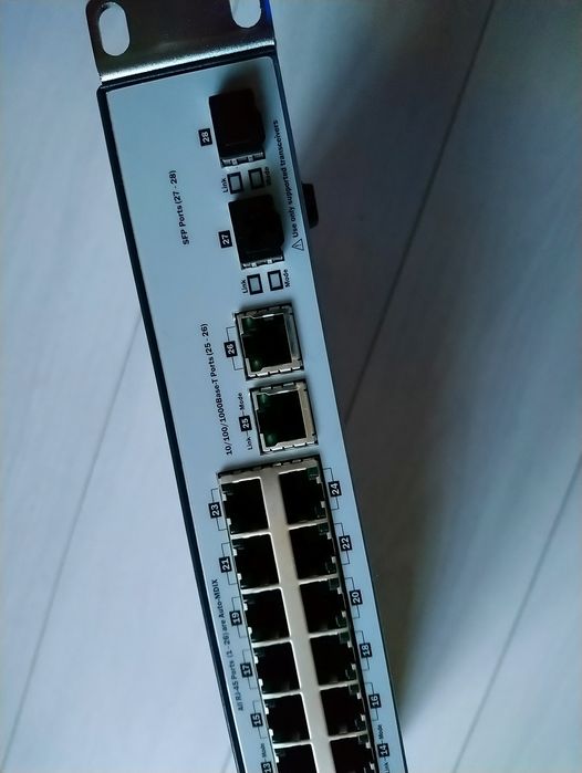 Комутатор HP 2530-24 PoE+Switch j9779A