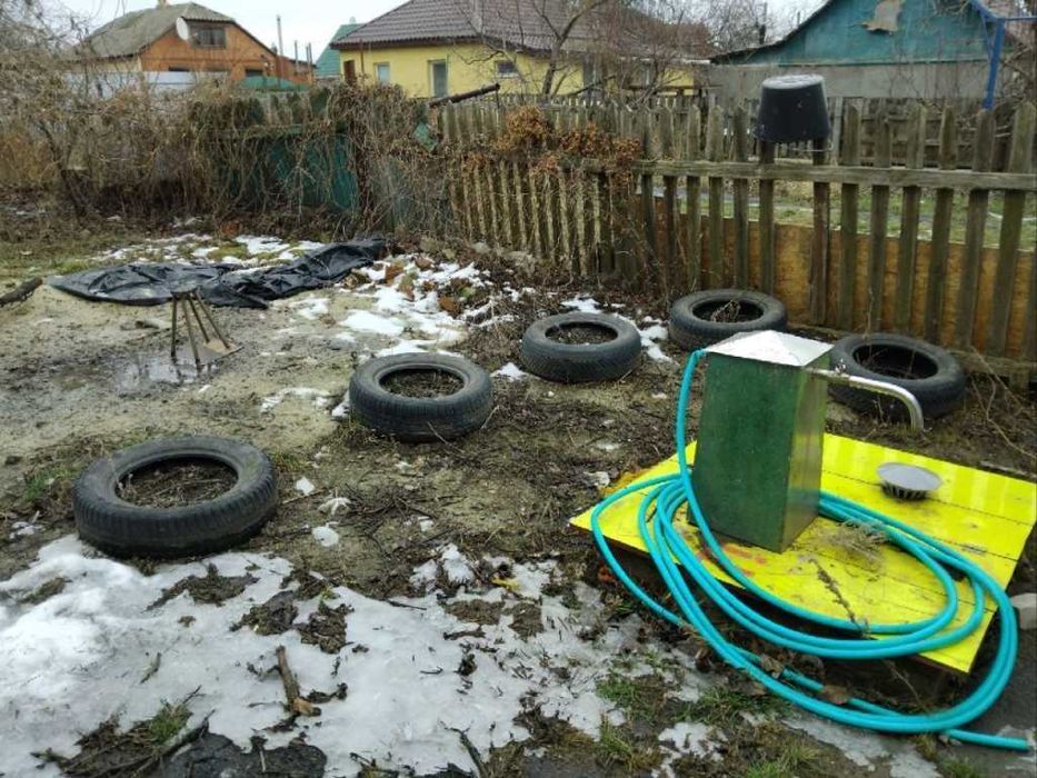 Частина будинку з окремим двором на Юрівці!