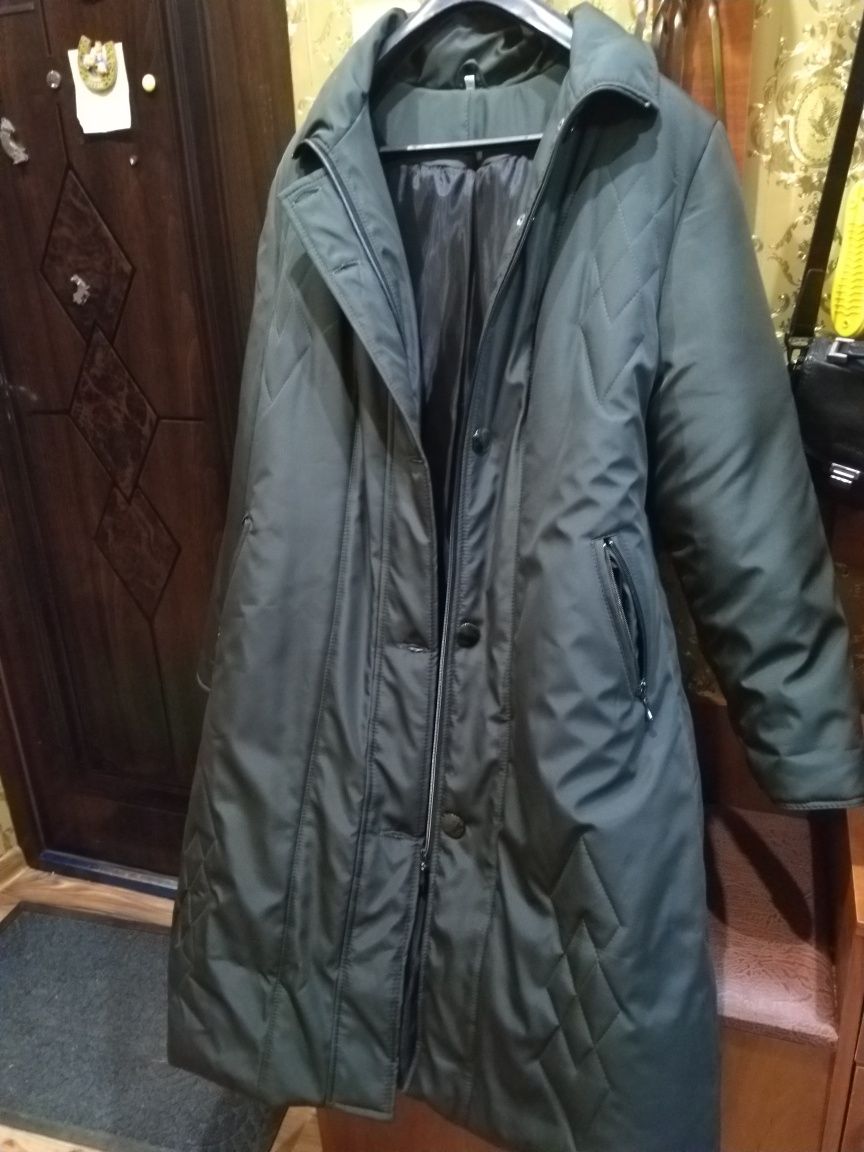 Продам новое женское пальто