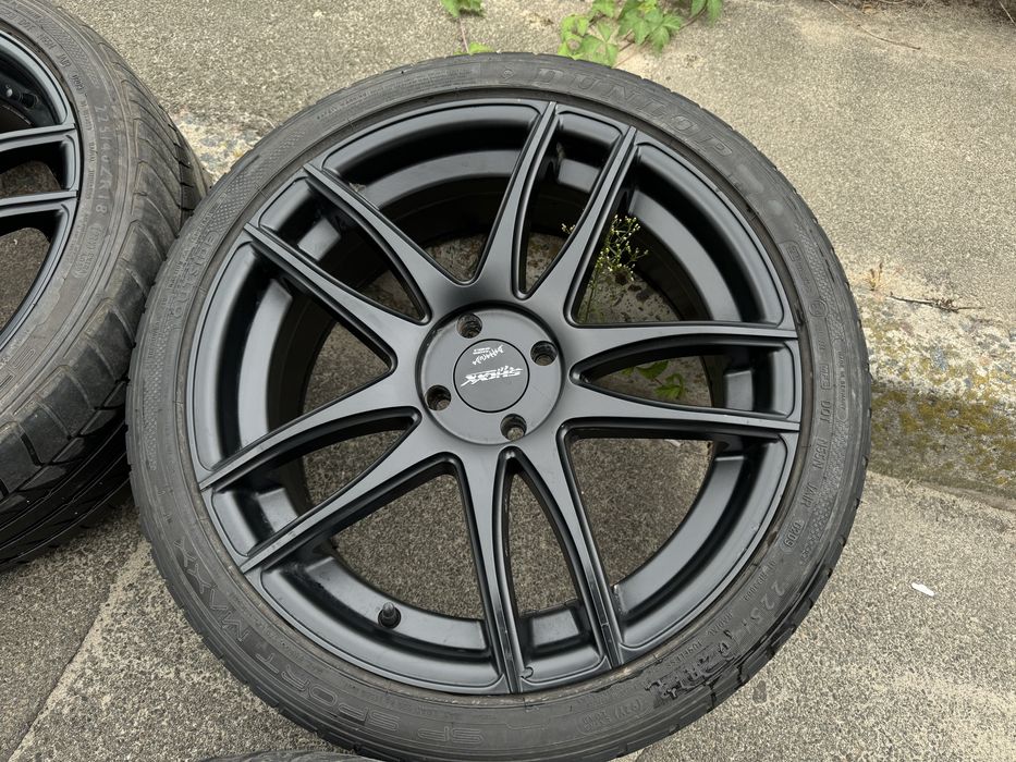 Barracuda Shoxx R18 4x100 8J ET 38 DIA 73.1 Matt Black