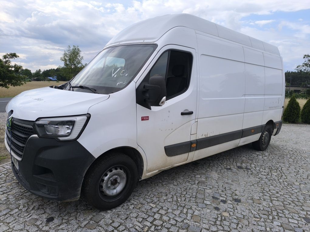 Renault master L3H3 2,3 136km uszkodzony