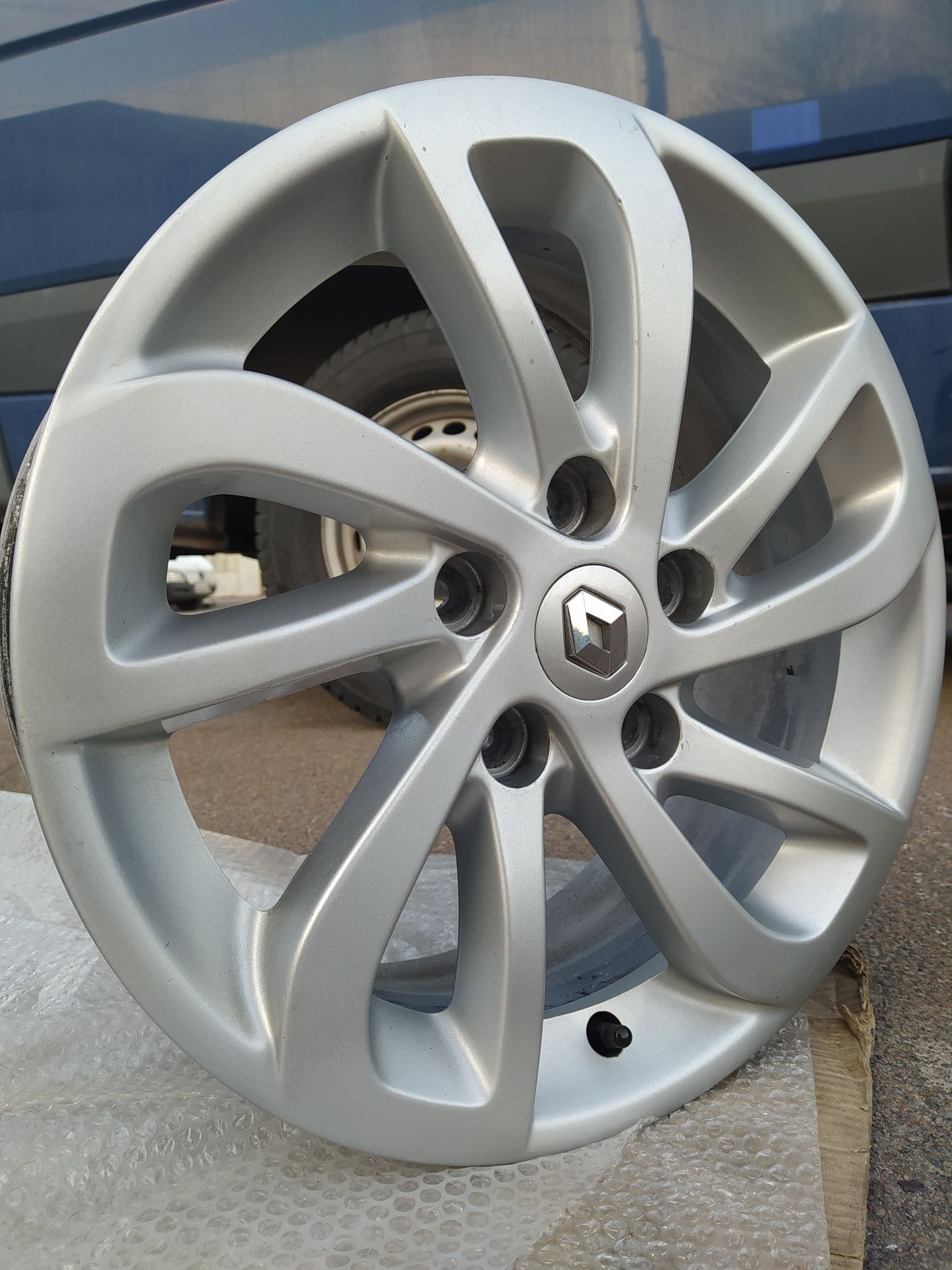 Диски Renault Megane Scenic Fluence Arkana Duster Dacia R16(5*114,3)
