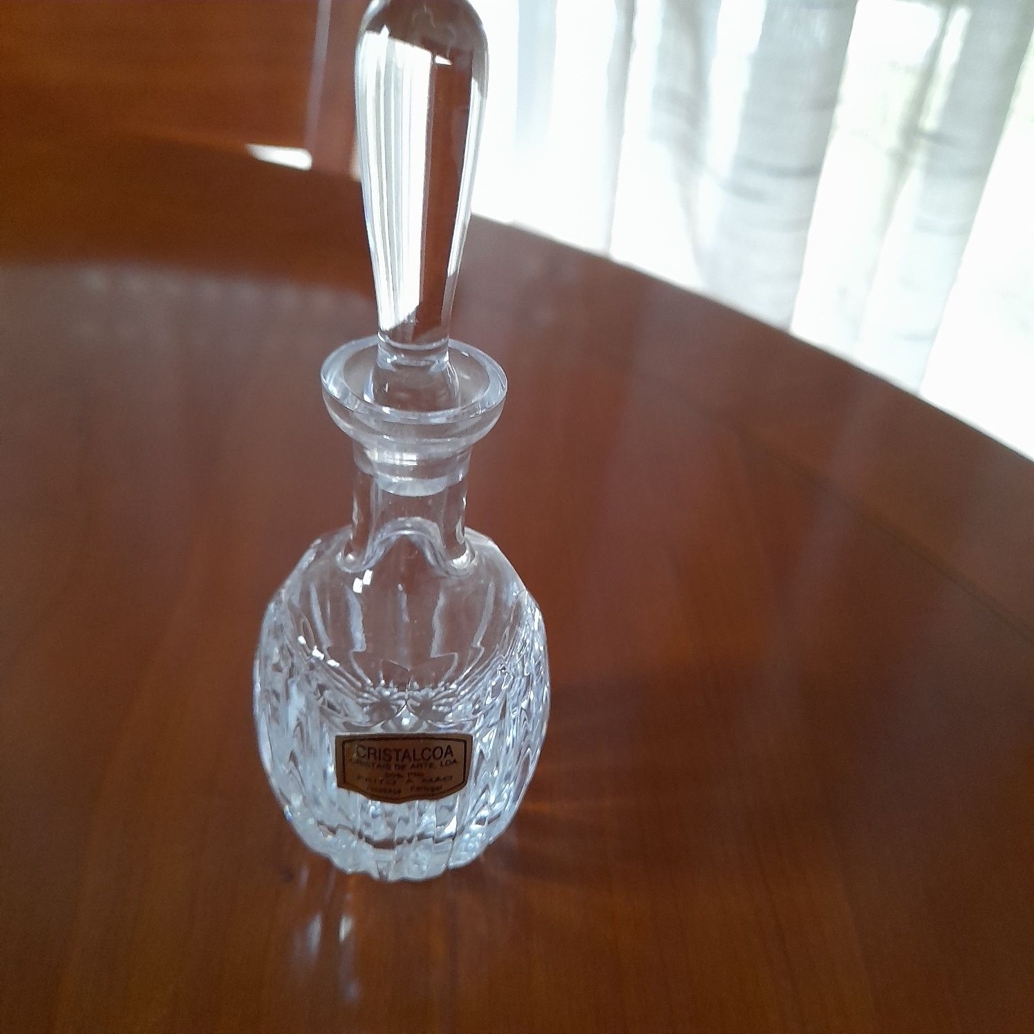 Frasco de cristal novo