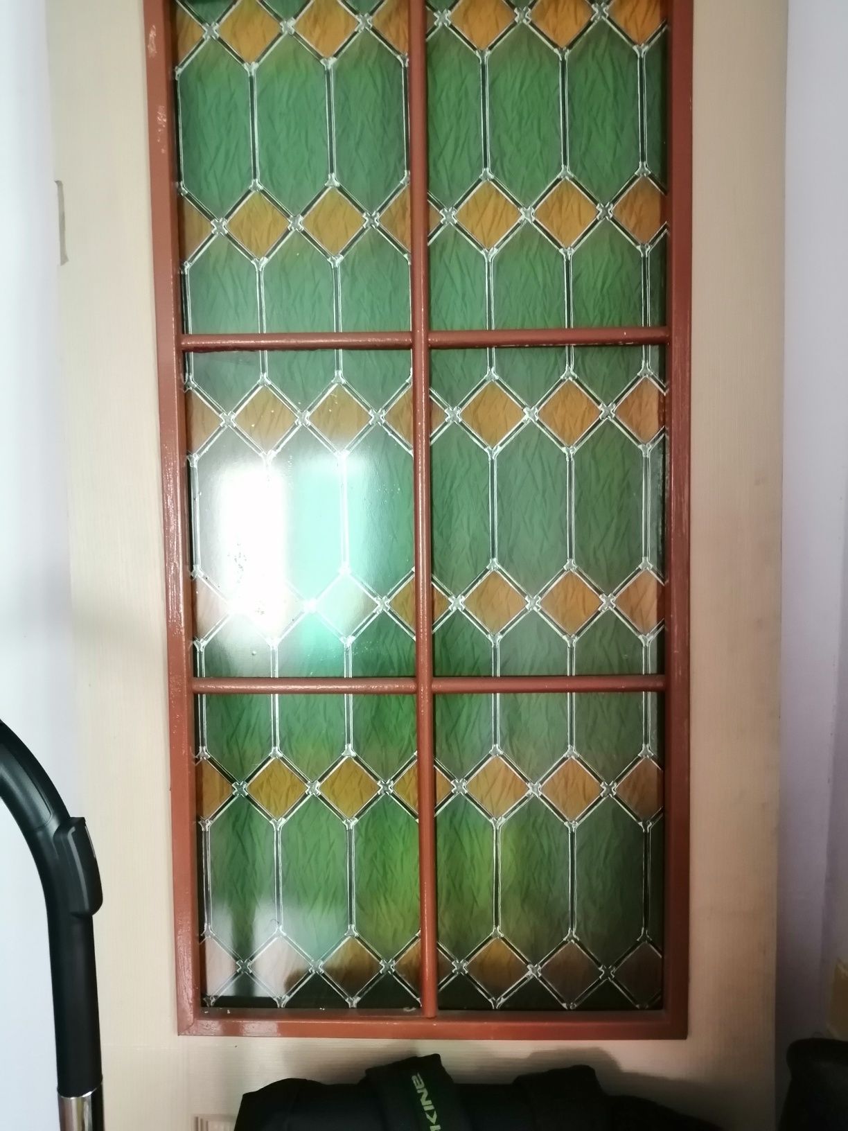 Продам межкомнатную дверь.