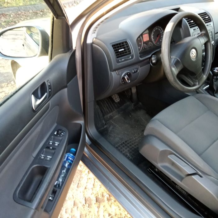 VOLKSWAGEN GOLF V, 1,6, 102 KM (MPI), grudzień 2005 r.