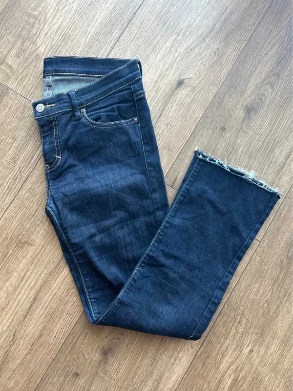 Armani exchange AX 27 s 36 skinny boot jambe dzwony