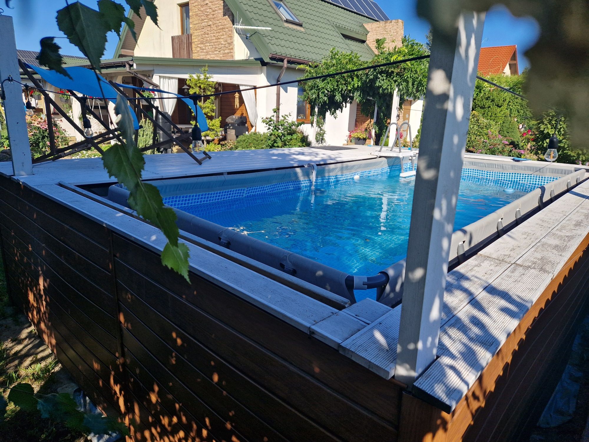 Sprzedam basen stelażowy intex 503x274 z obudową basenu