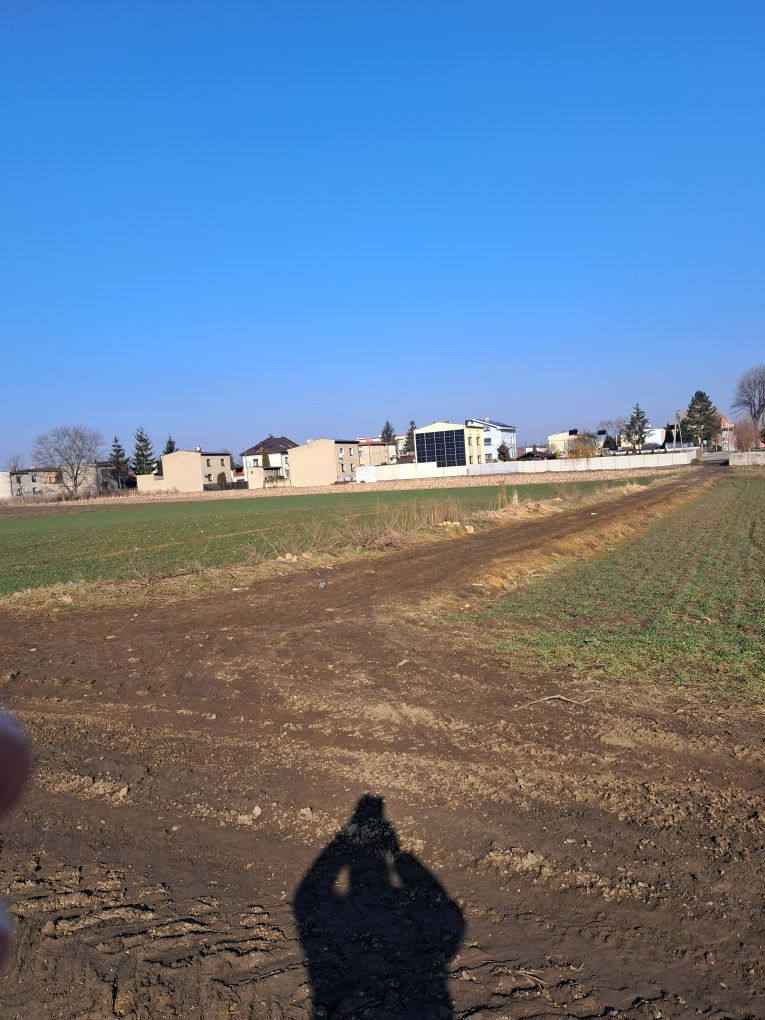 Działka na sprzedaż